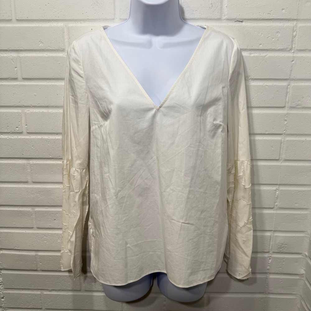 Massimo Dutti VNeck Blouse Silk Blend Bell Sleeve Floral Sz 6 NWT Minor‎ Blemish - Picture 3 of 16